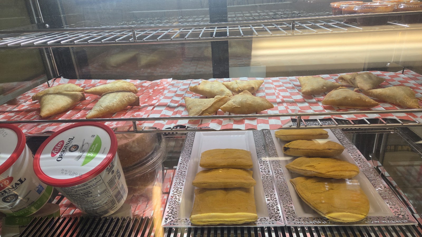 Gojo Takeout & Bakery Ltd β Restaurant / Cafe in Calgary - Image 1