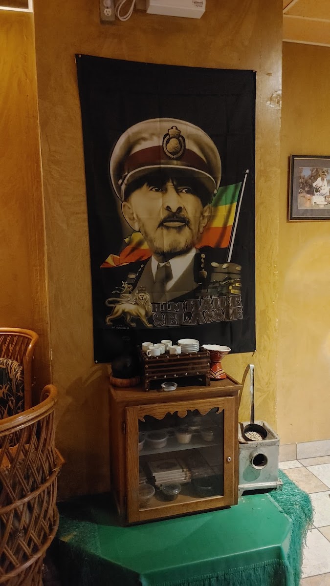 World Marathon Ethiopian β Restaurant / Cafe in Windsor - Image 4