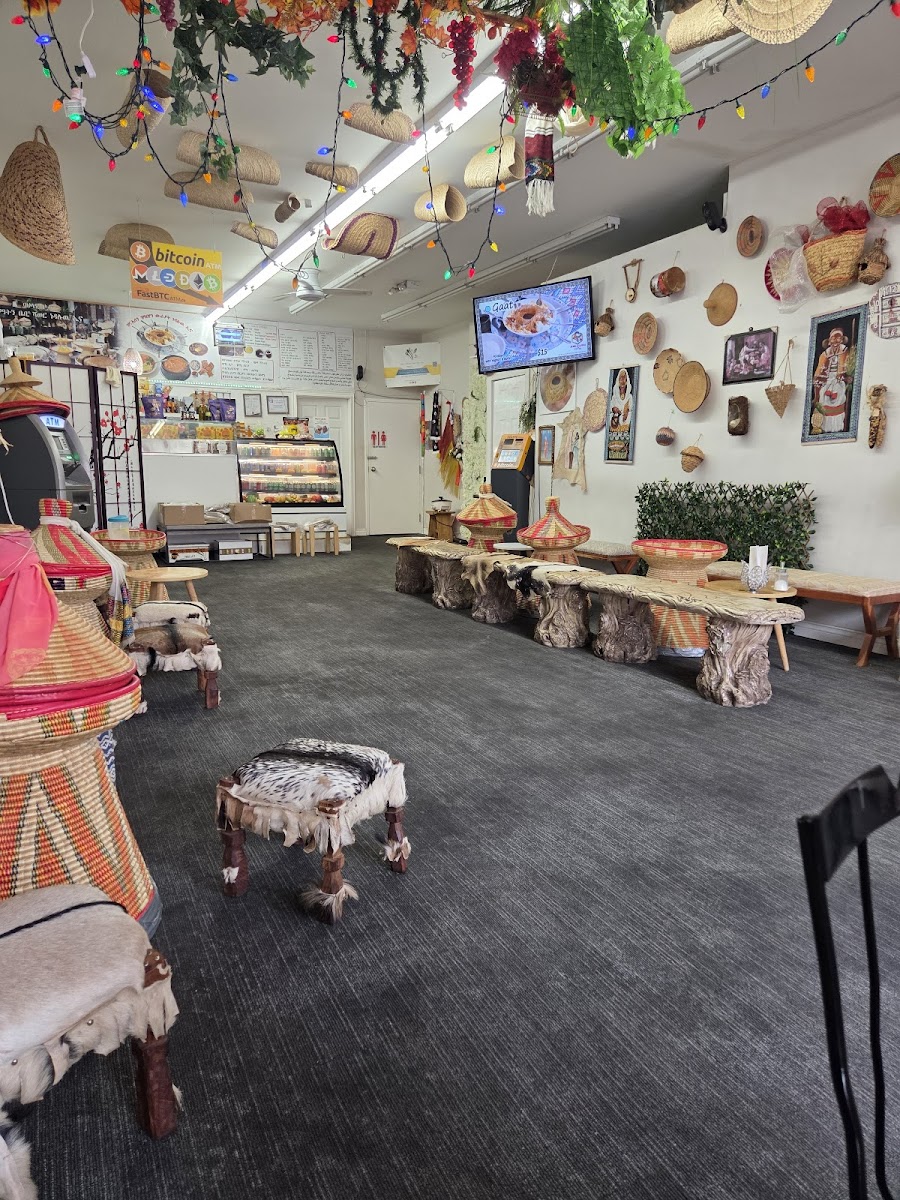 Jemila Dubai coffee β Restaurant / Cafe in Toronto - Image 2