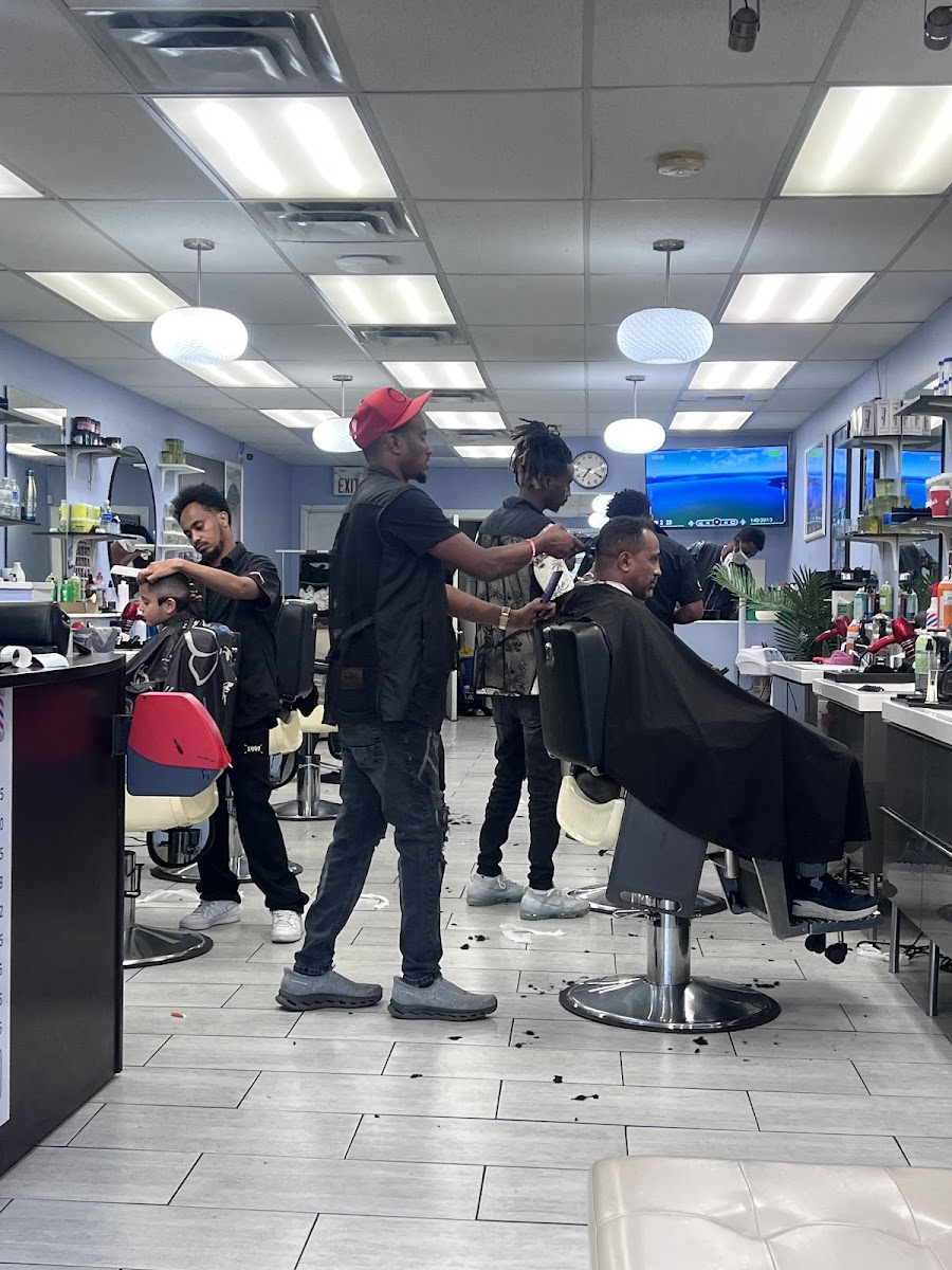 Ambassador Barber Shop β Barbers in Calgary - Image 4