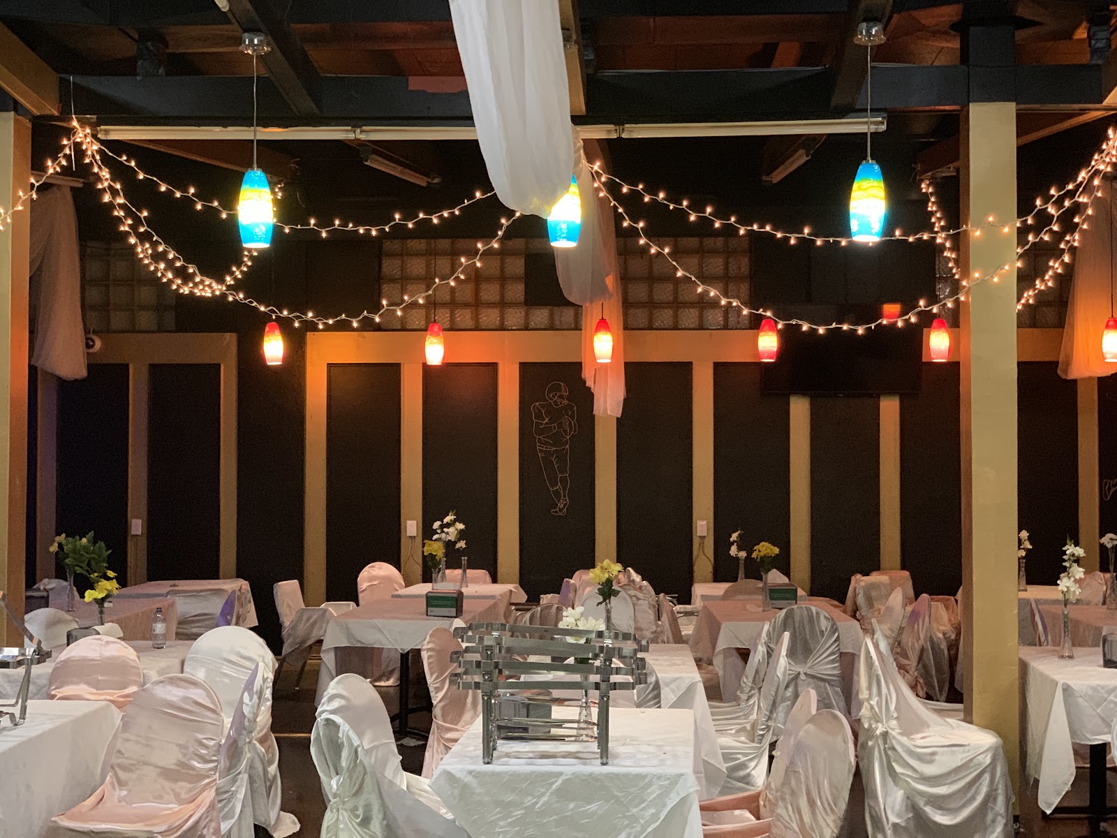 Ibex Restaurant & Event Space β Restaurant / Cafe in Winnipeg - Image 4