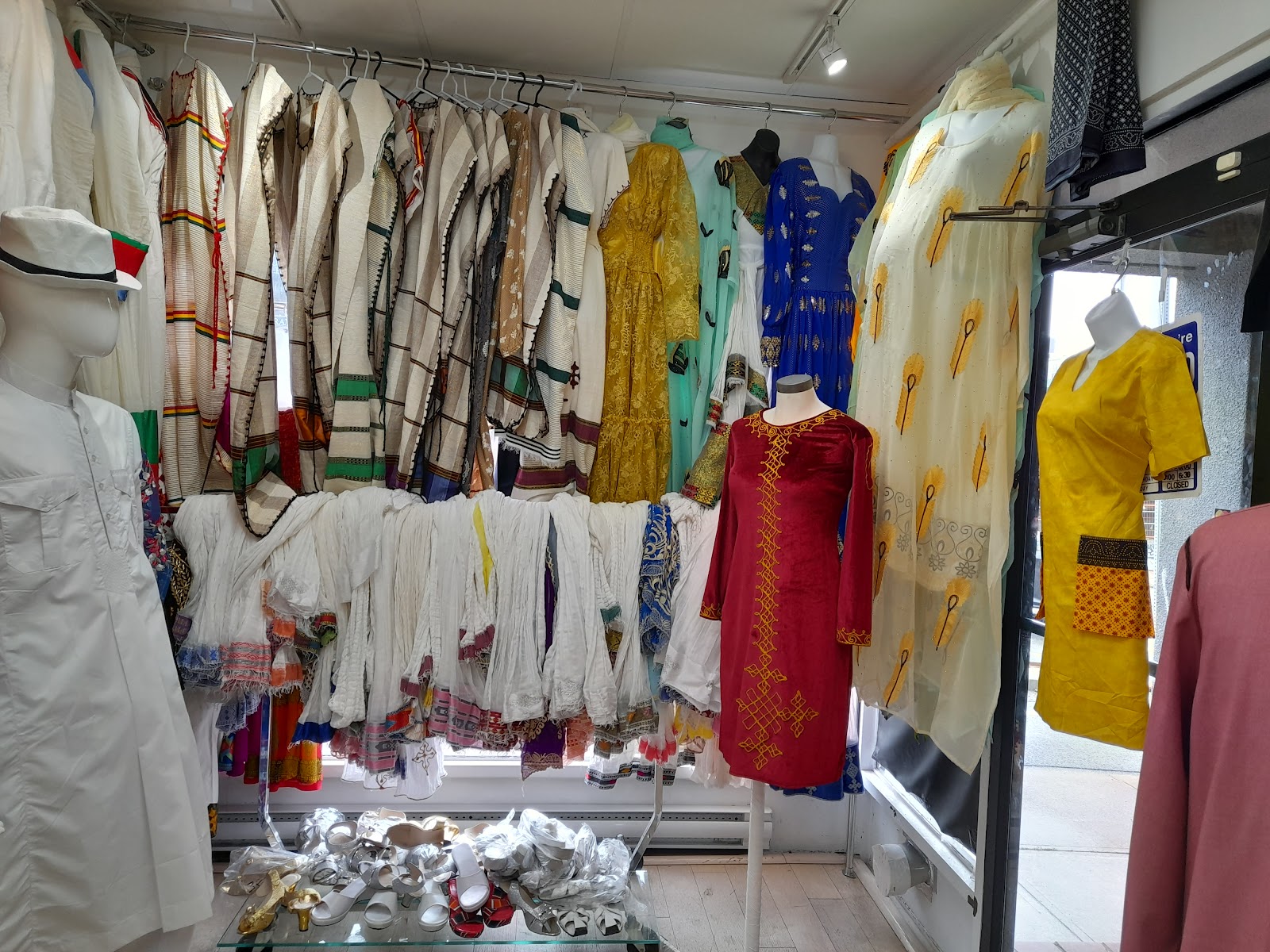 Africa Modern and traditional dresses — Fashion | Clothing in Toronto - Image 4