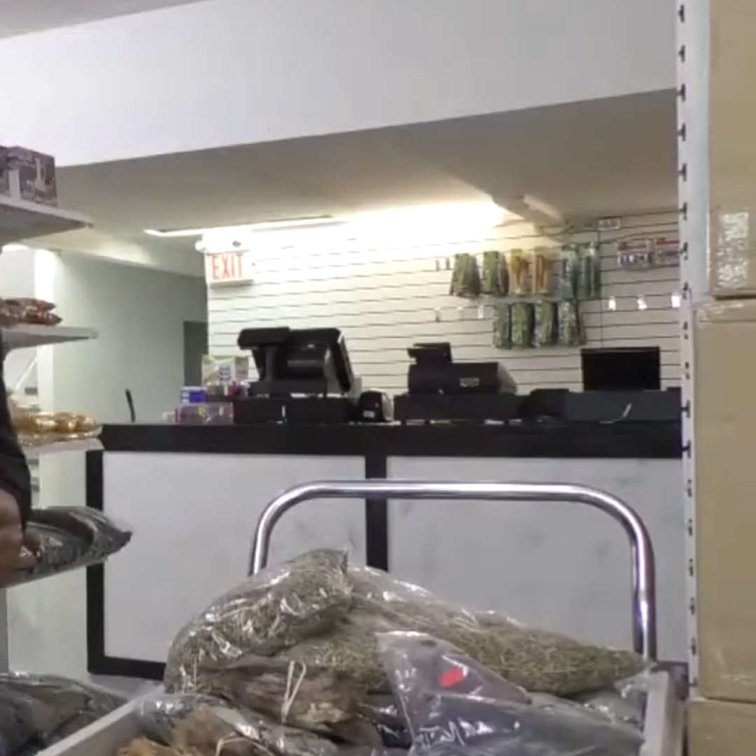 TL MARKET PLACE — Convenience | Grocery Store in Edmonton - Image 3
