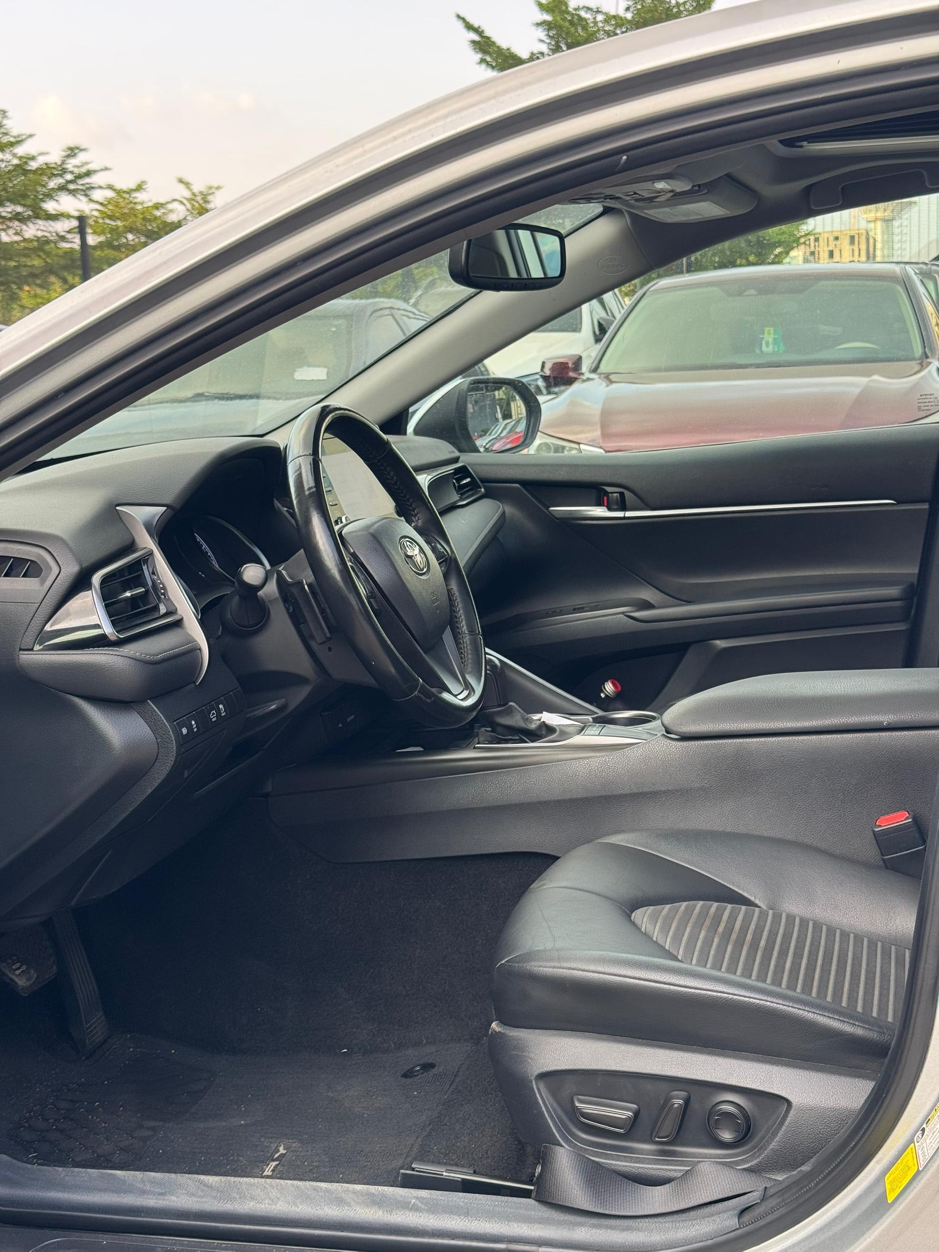 TOYOTA SE