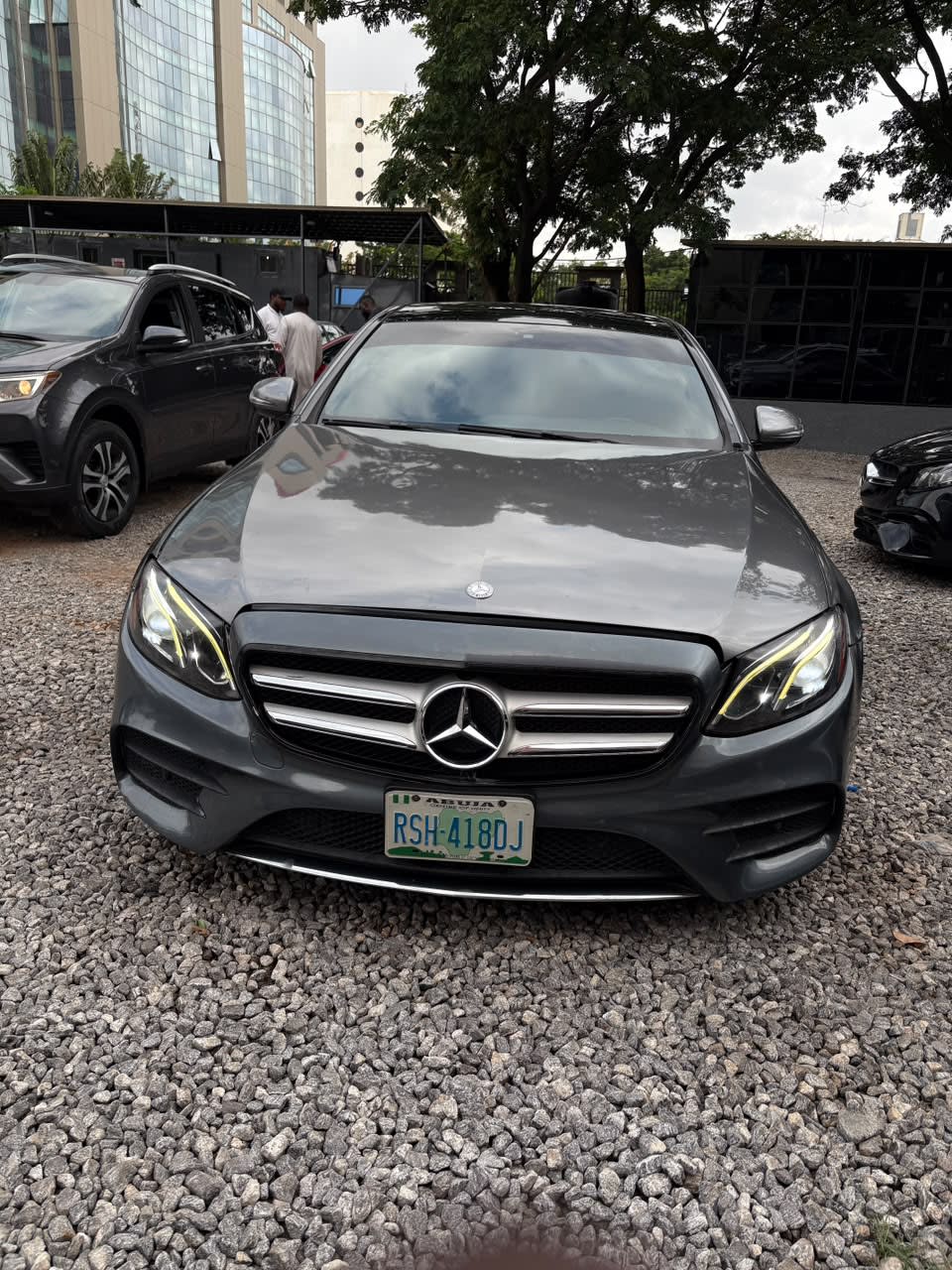 Mercedes Benz E300