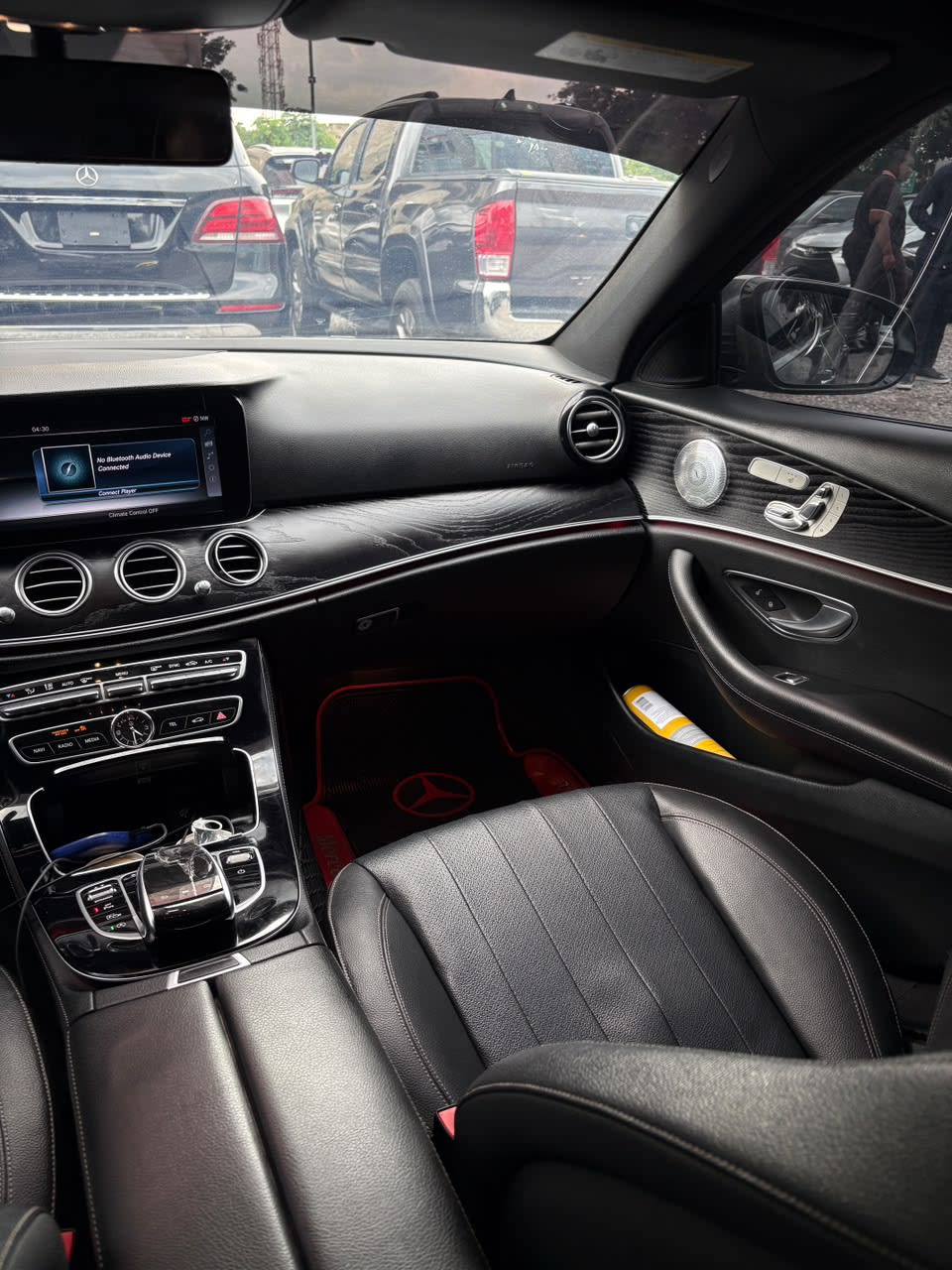 Mercedes Benz E300