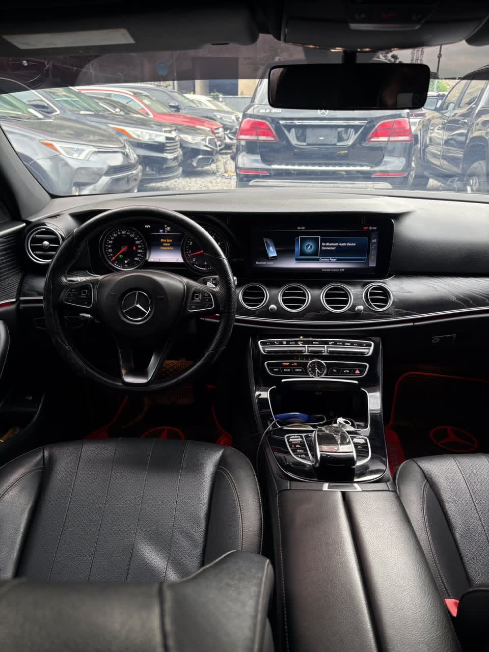 Mercedes Benz E300