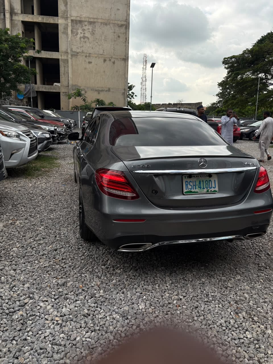 Mercedes Benz E300
