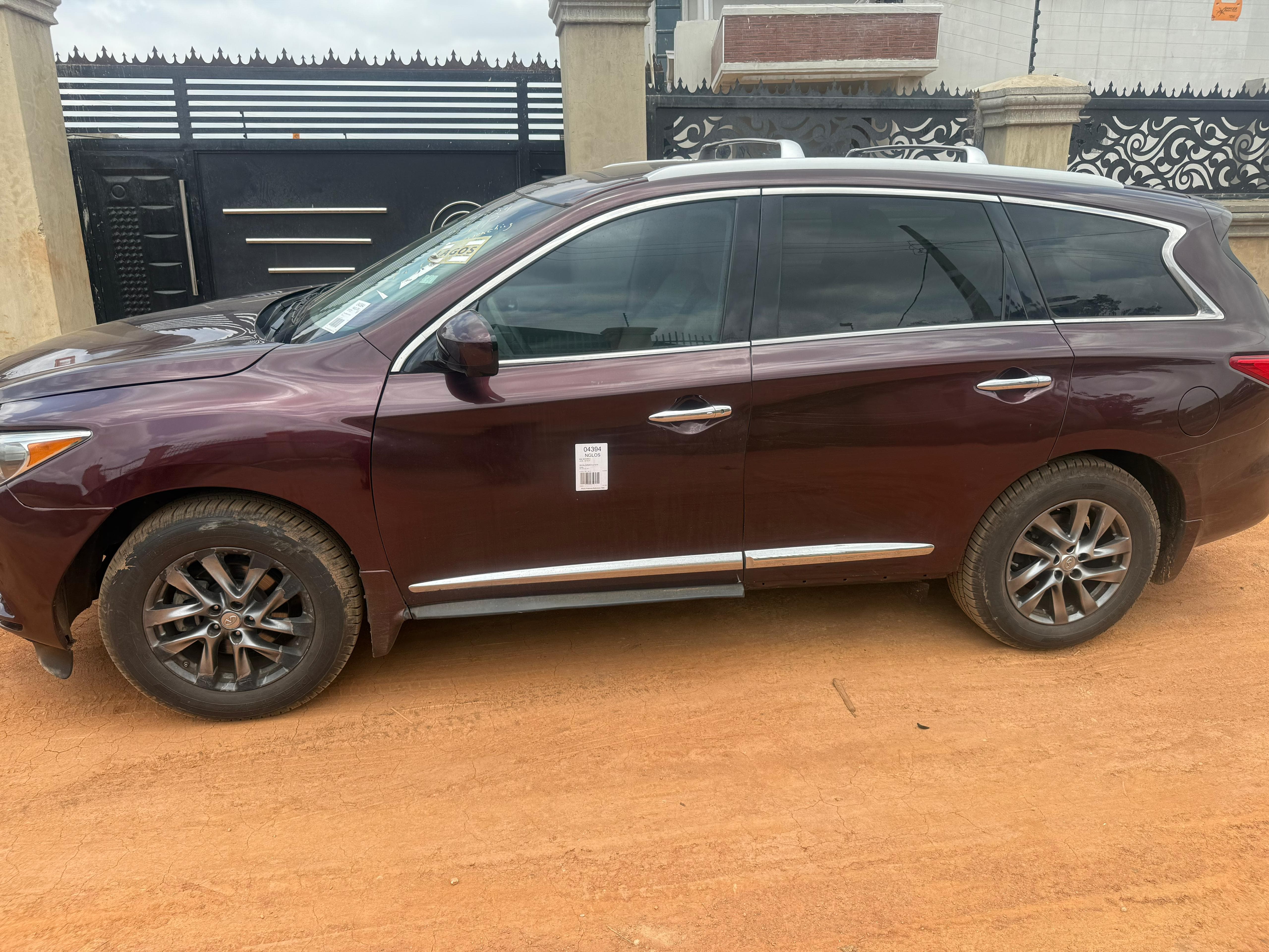 Infiniti JX 35