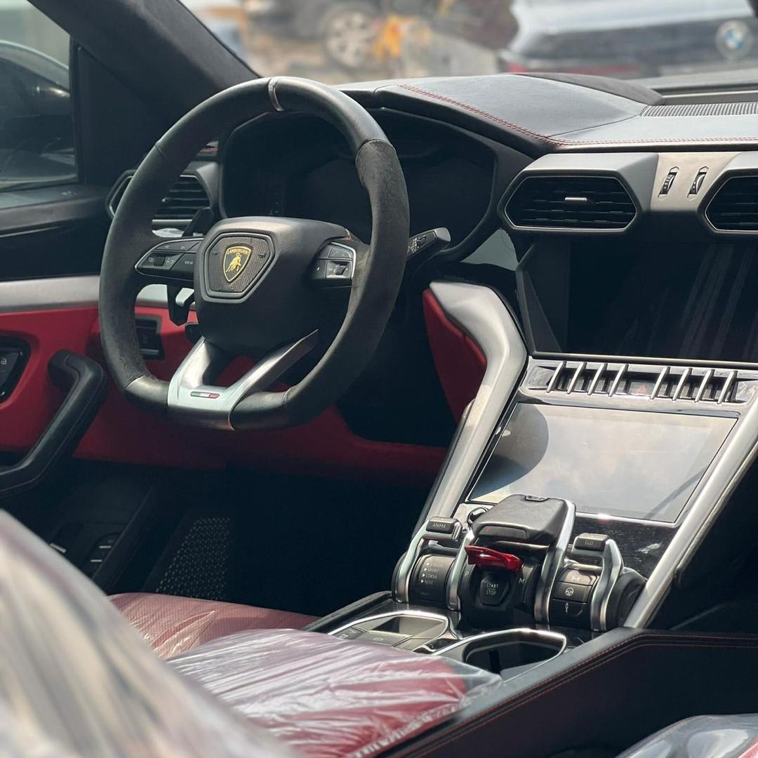 Lamborghini Urus