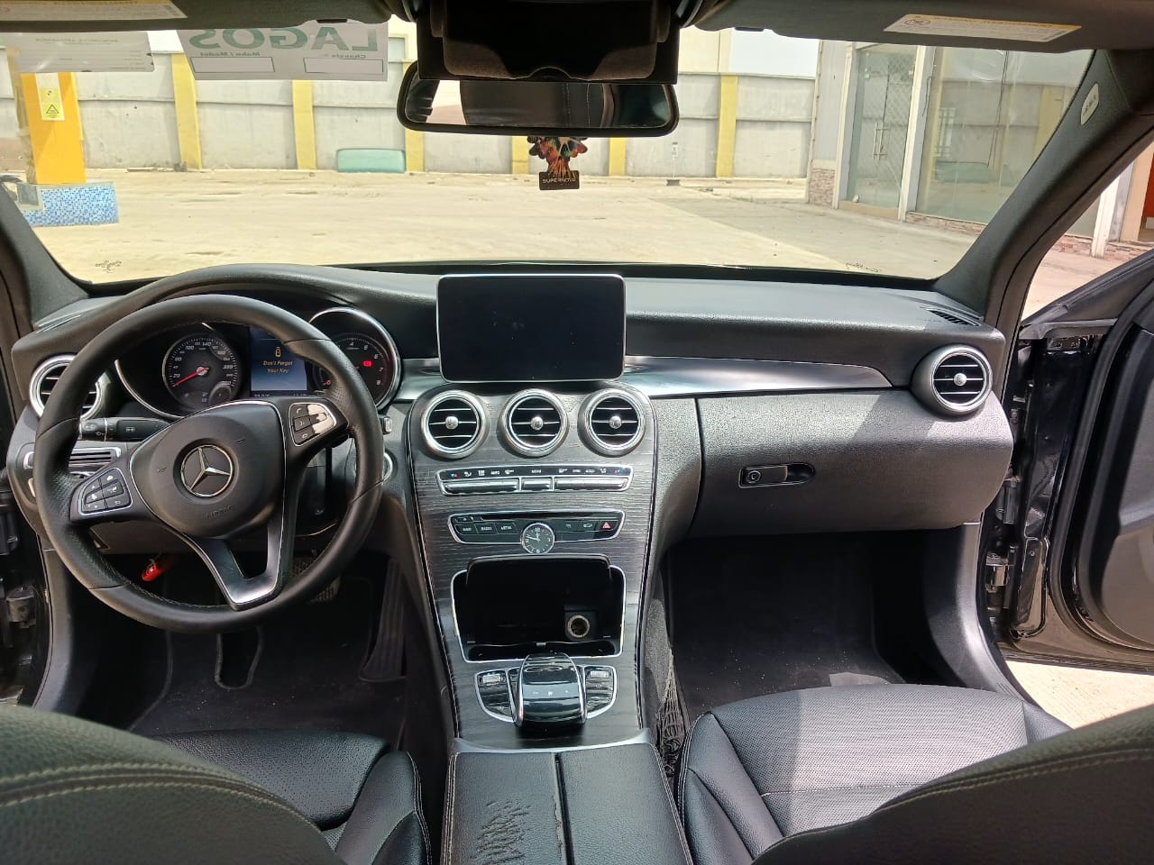 Mercedes Benz C300