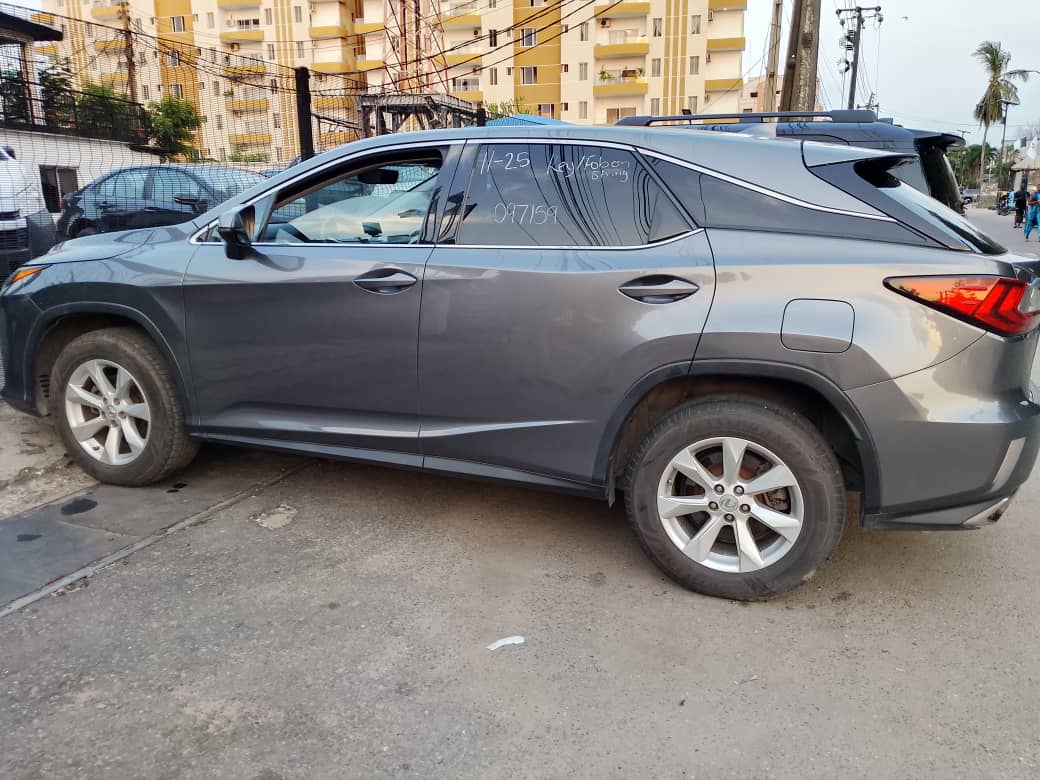 Lexus RX luxury