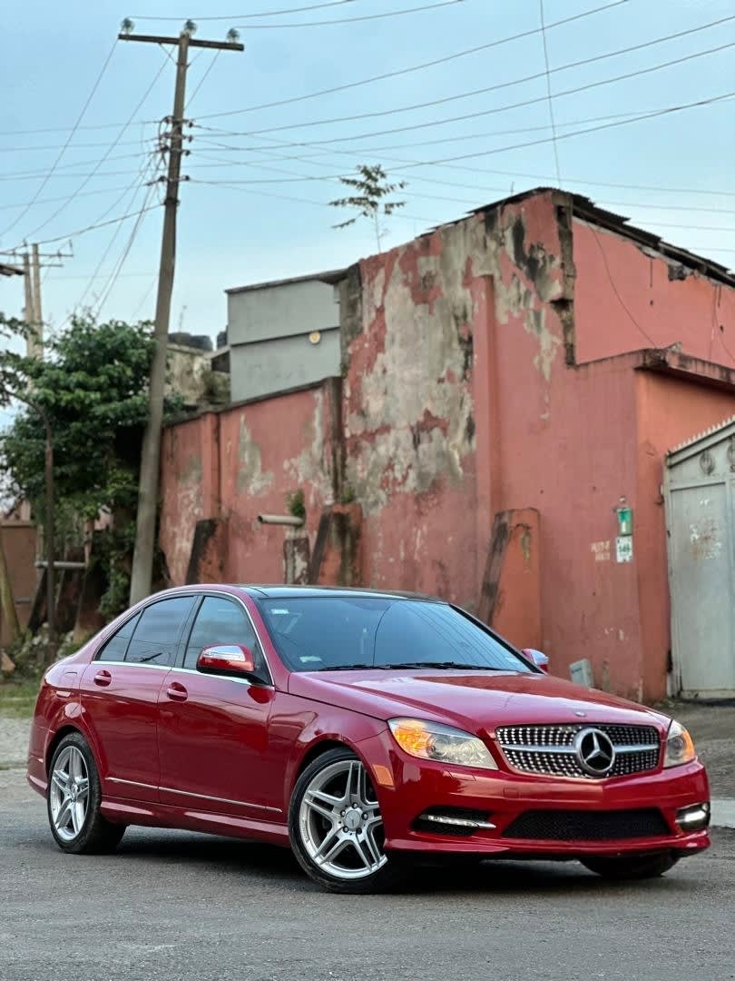 MERCEDES BENZ C300 C300