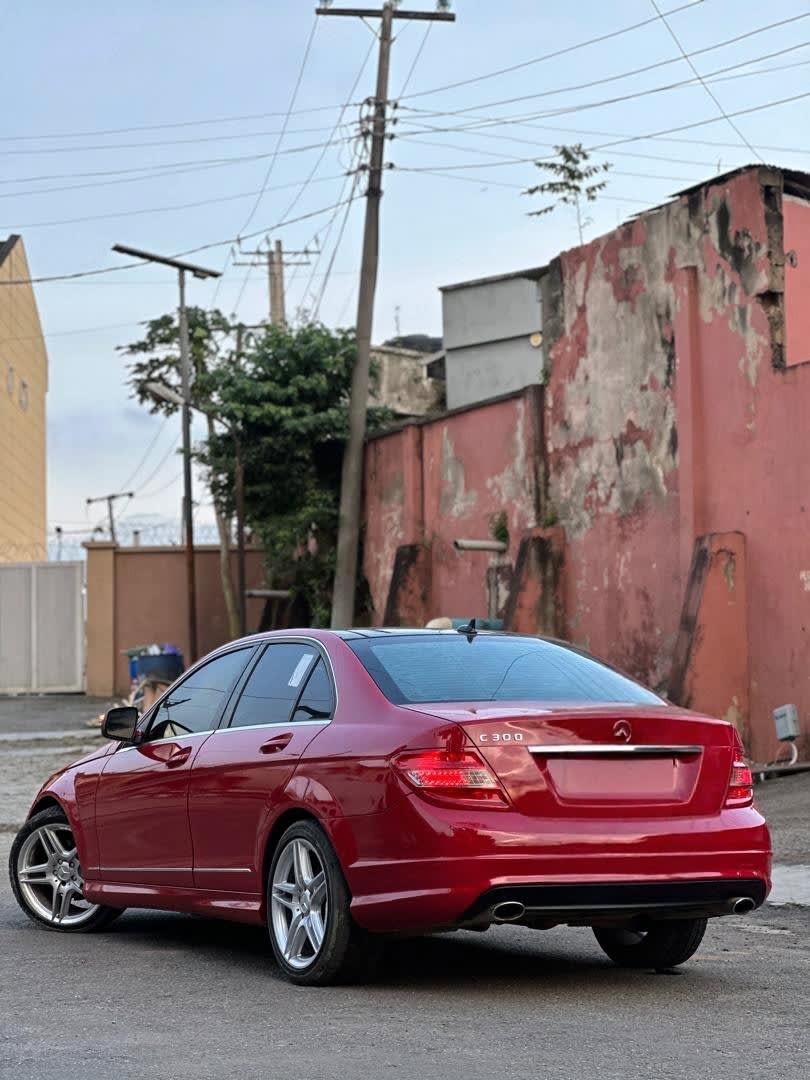 MERCEDES BENZ C300 C300