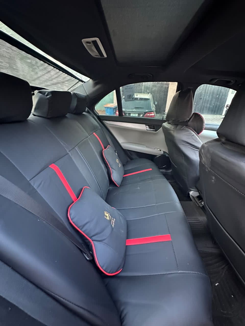 MERCEDES BENZ C300 C300