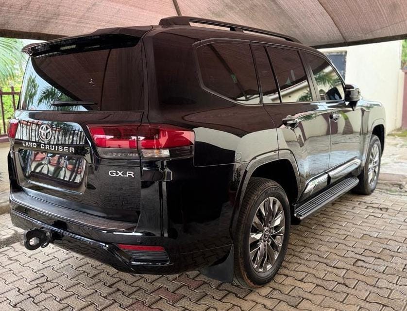 TOYOTA LANDCRUISER