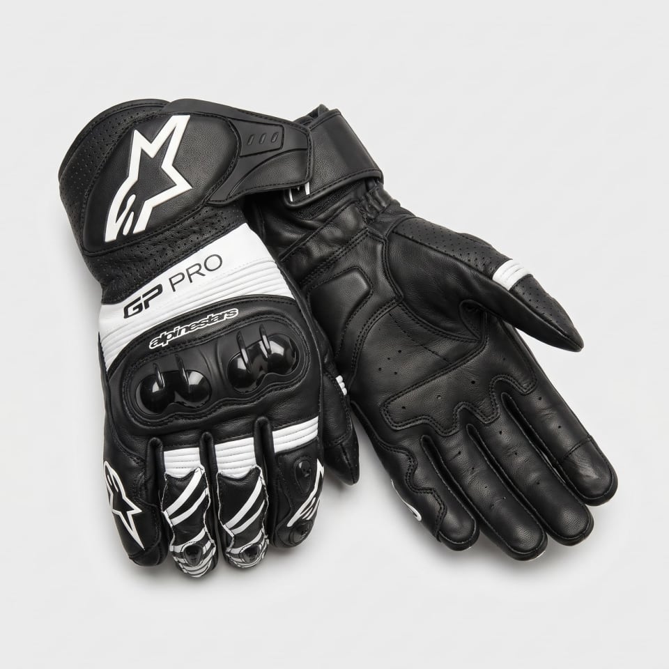 Set Alpinestars Negro/Blanco: detalle de los guantes