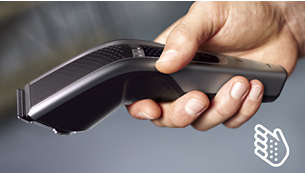 Ergonomic hair clippers