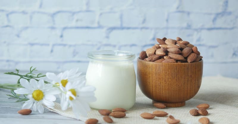 almond milk - photo 2