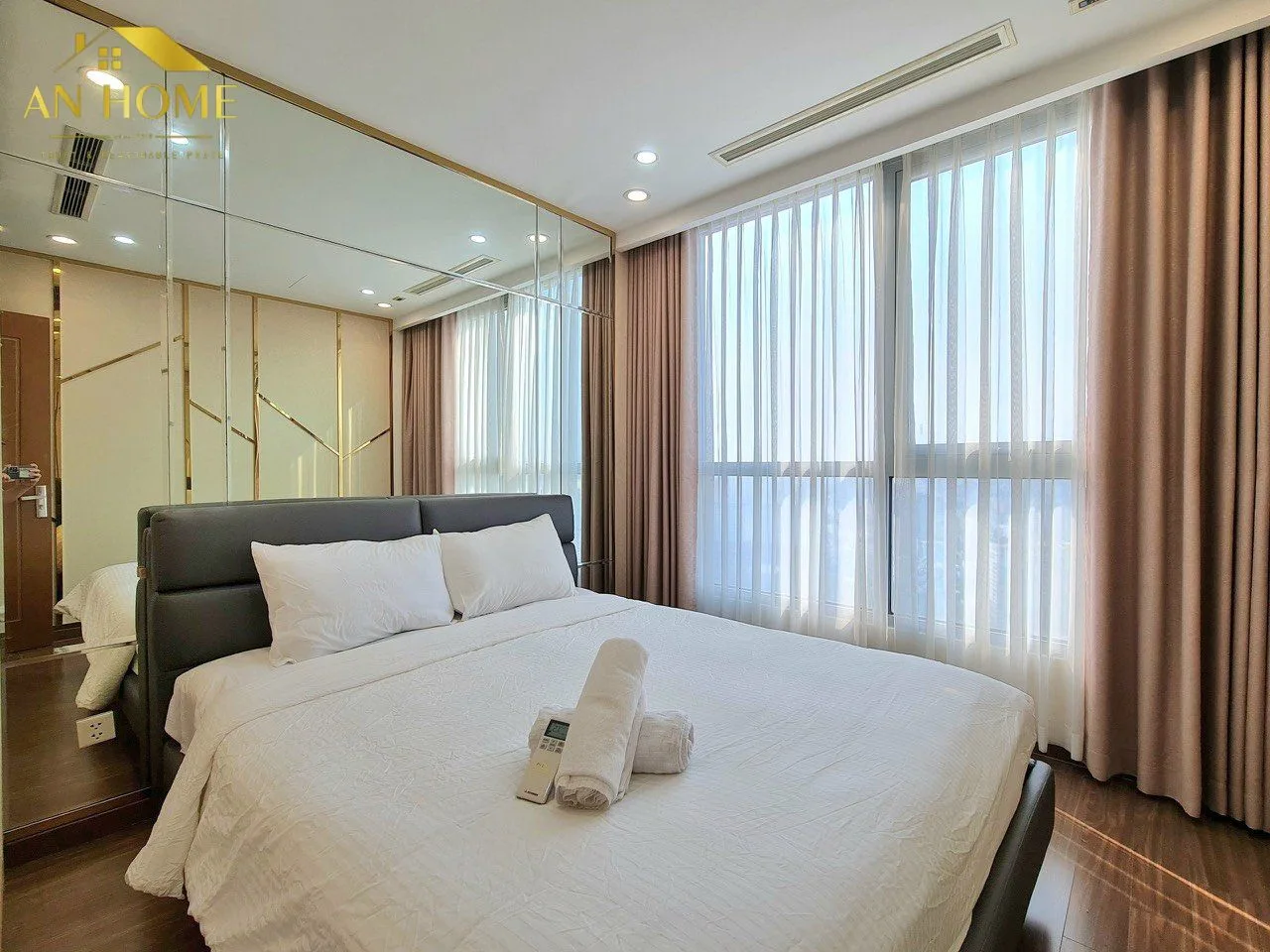 Cho thuê phòng  Vinhome Central Park, Quận Bình Thạnh