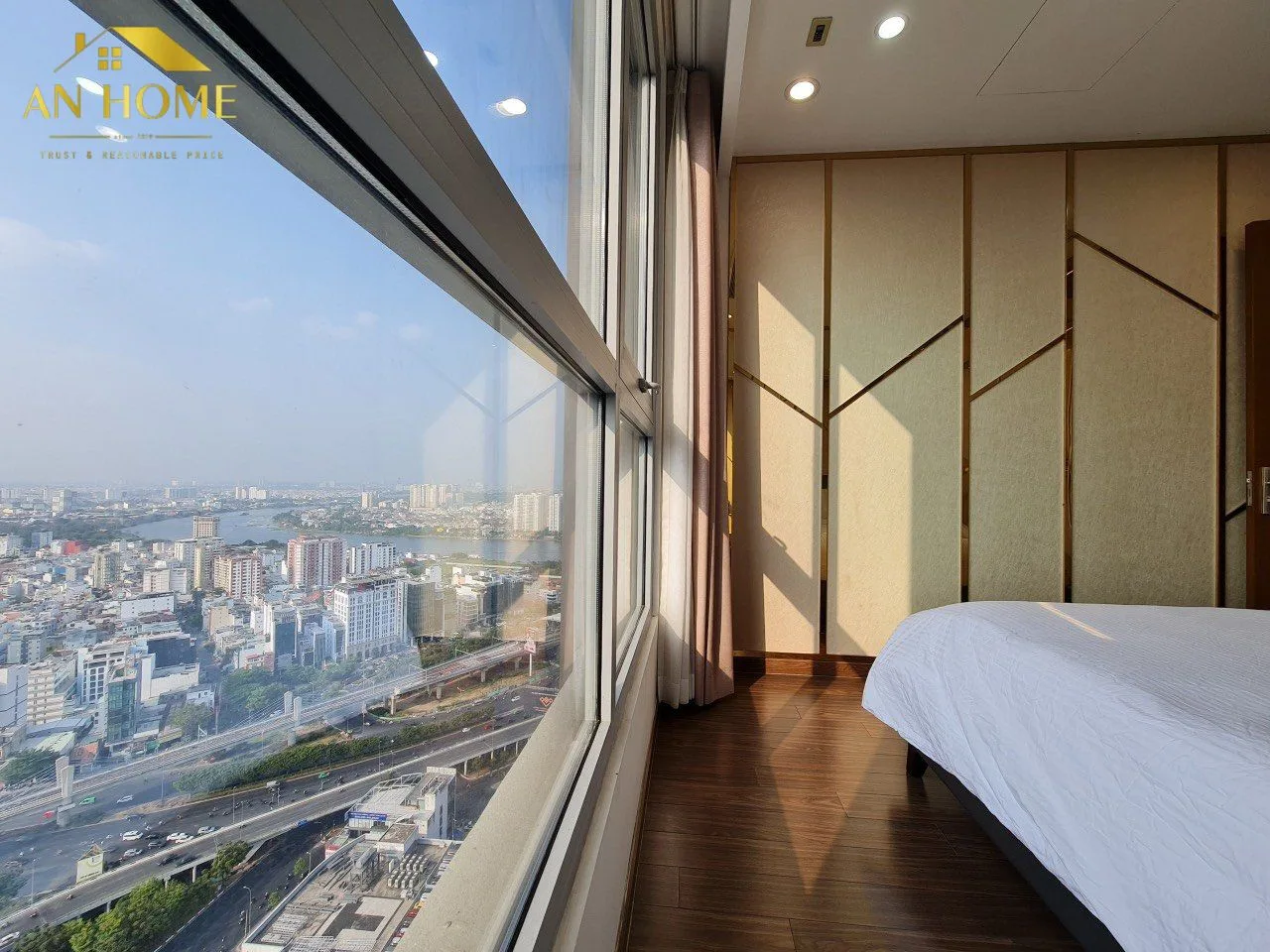 Cho thuê phòng Vinhome Central Park, Quận Bình Thạnh 1
