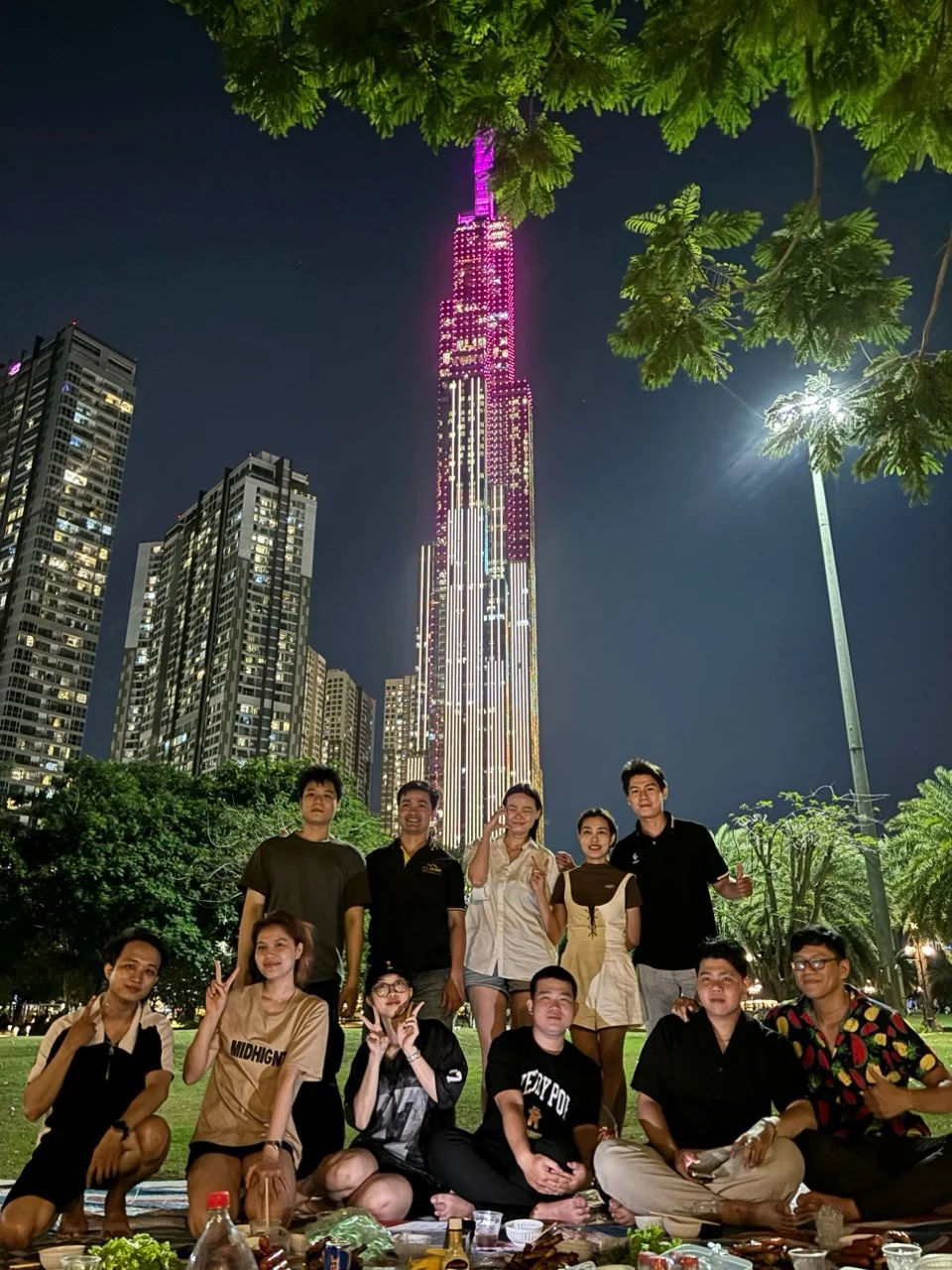 https://thegioicanhodichvu.com - Hình ảnh