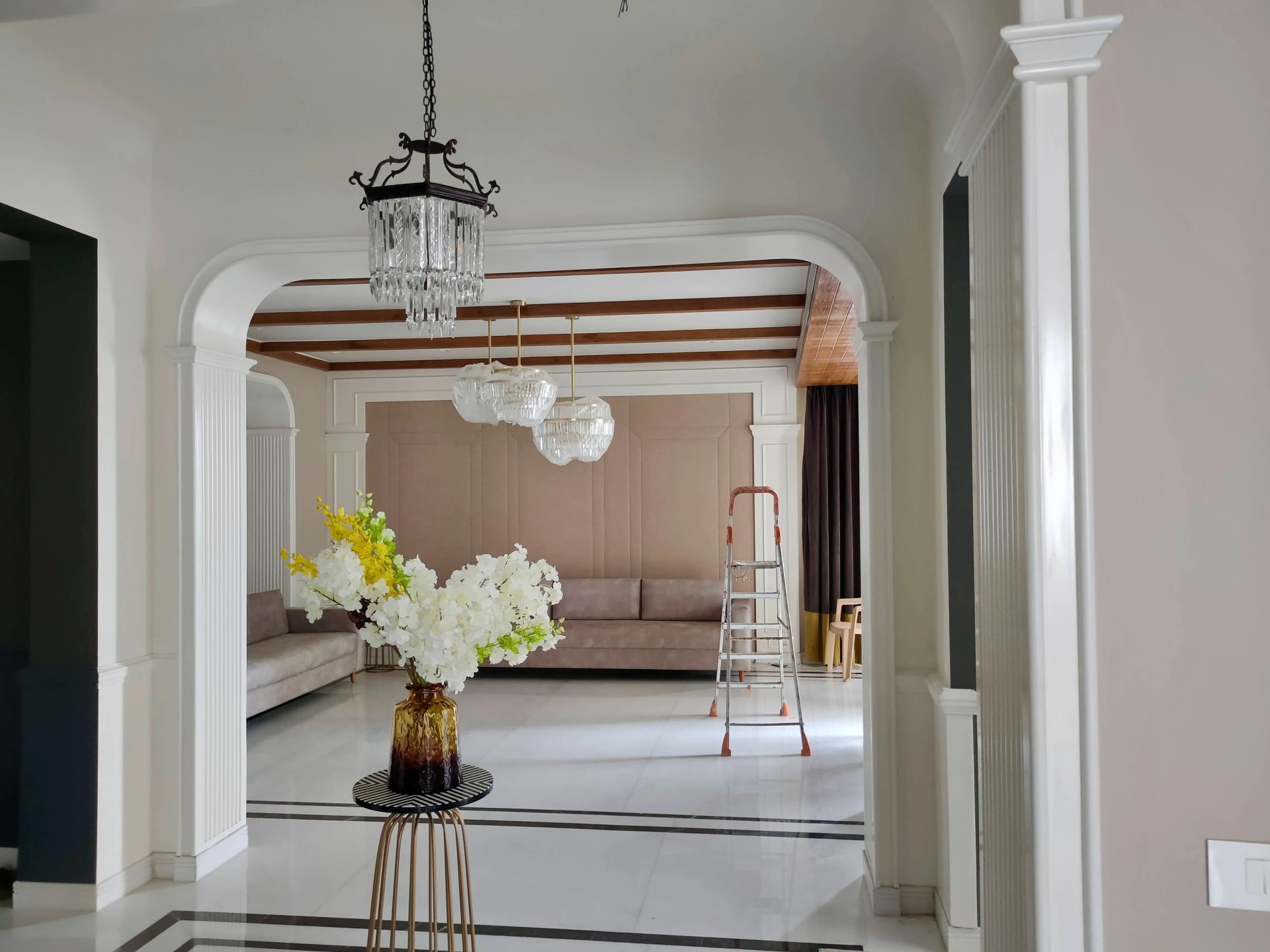 Modern living room interior by GeoSpace Design