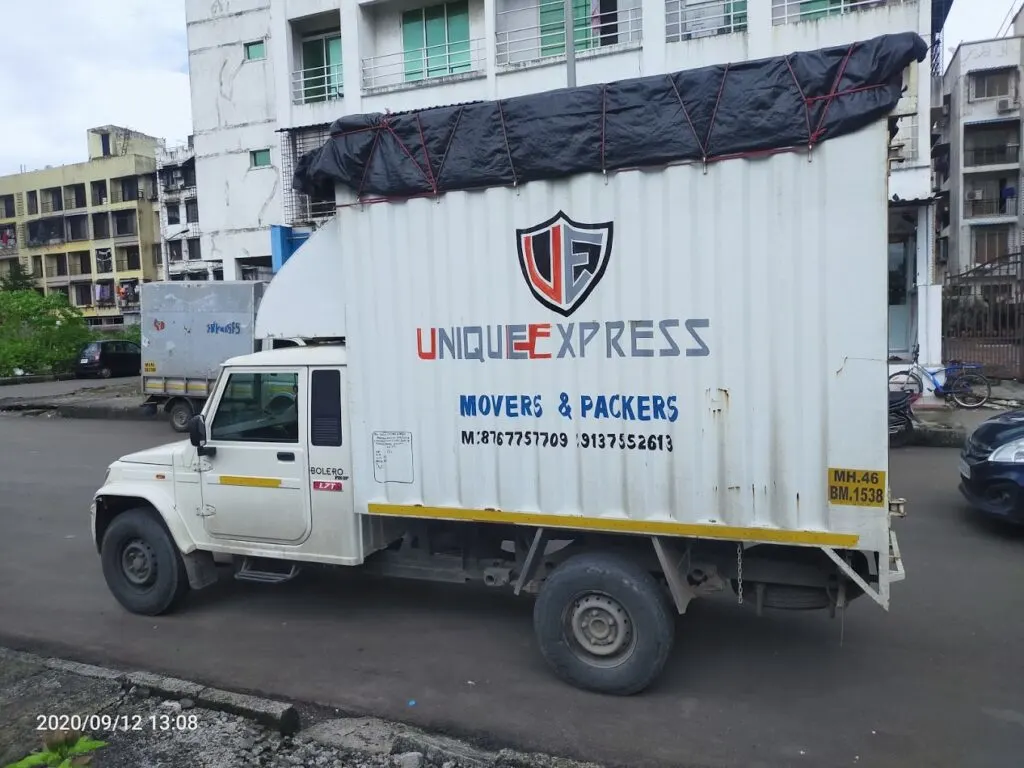 Packers and Movers Exterior Photo in Mumbai