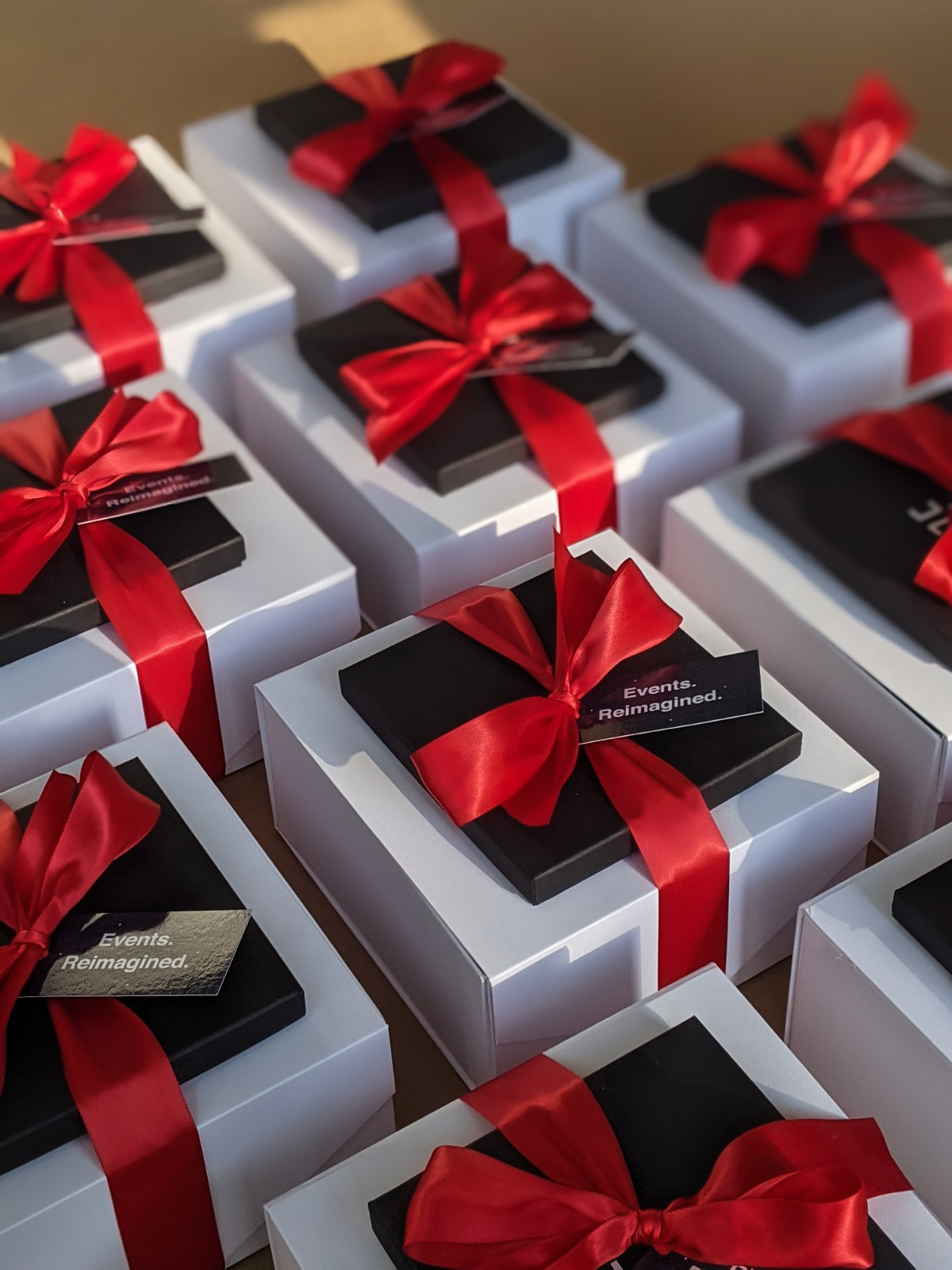 Top 10 Holiday Corporate Gifts for 2026