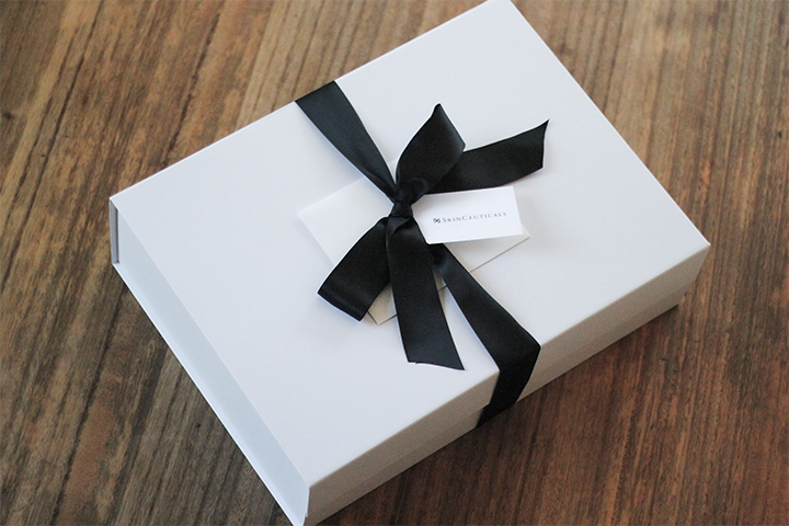 How L'Oréal Built Luxury Gift Boxes for 1,000 Brand Ambassadors