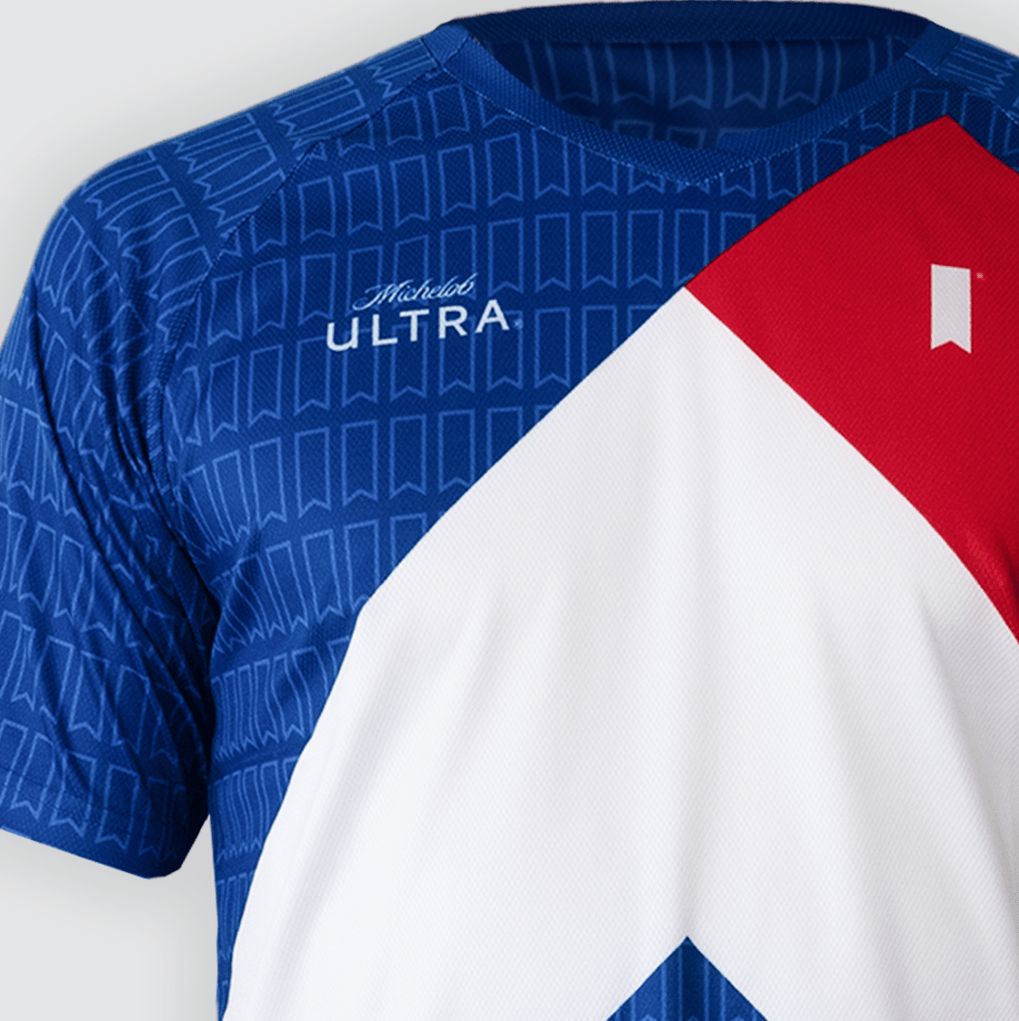Athletes wearing Team ULTRA custom jerseys during rec league play