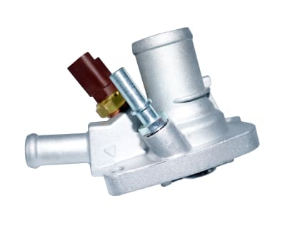 TOMA DE AGUA RAM 700 L4 1.6L 2017-2020 CARCASA DE TERMOSTATO CON SENSOR