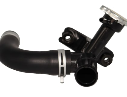 TOMA DE AGUA HYUNDAI I10 L4 1.2L 2015-2025 LLENADO DE RADIADOR, CON TAPÓN Y MANGUERA (PLÁSTICO)