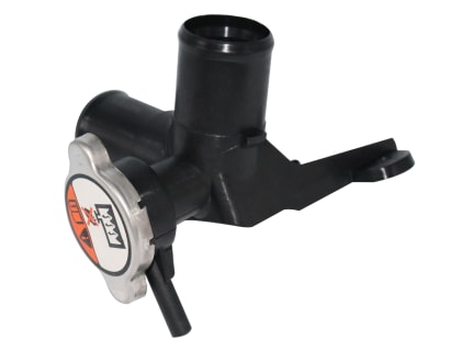 TOMA DE AGUA KIA FORTE L4 2.0L 2019-2022 LLENADO DE RADIADOR, CON TAPÓN (PLÁSTICO)