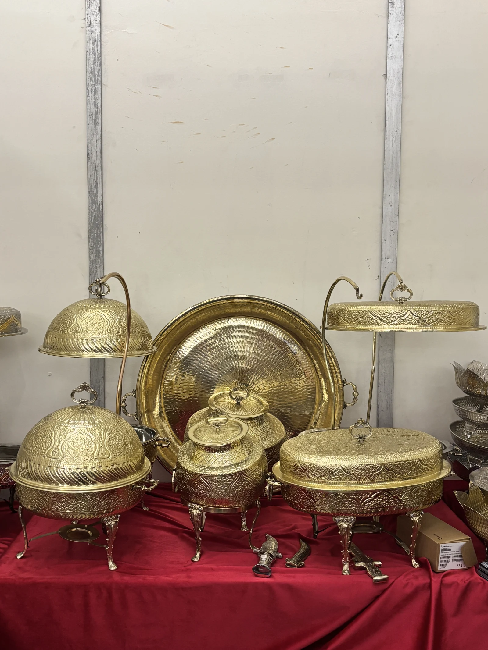 Brass crockery