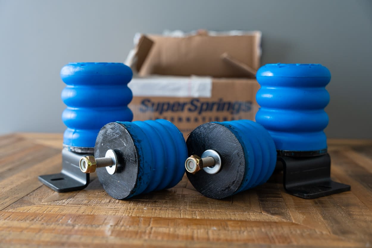 Black vs. Blue SumoSprings: What's the Difference and How to Choose ...