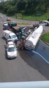 Ghee Worth Rs.1.4 Cr Lost as Tanker Overturns Near Chitravathi Bridge