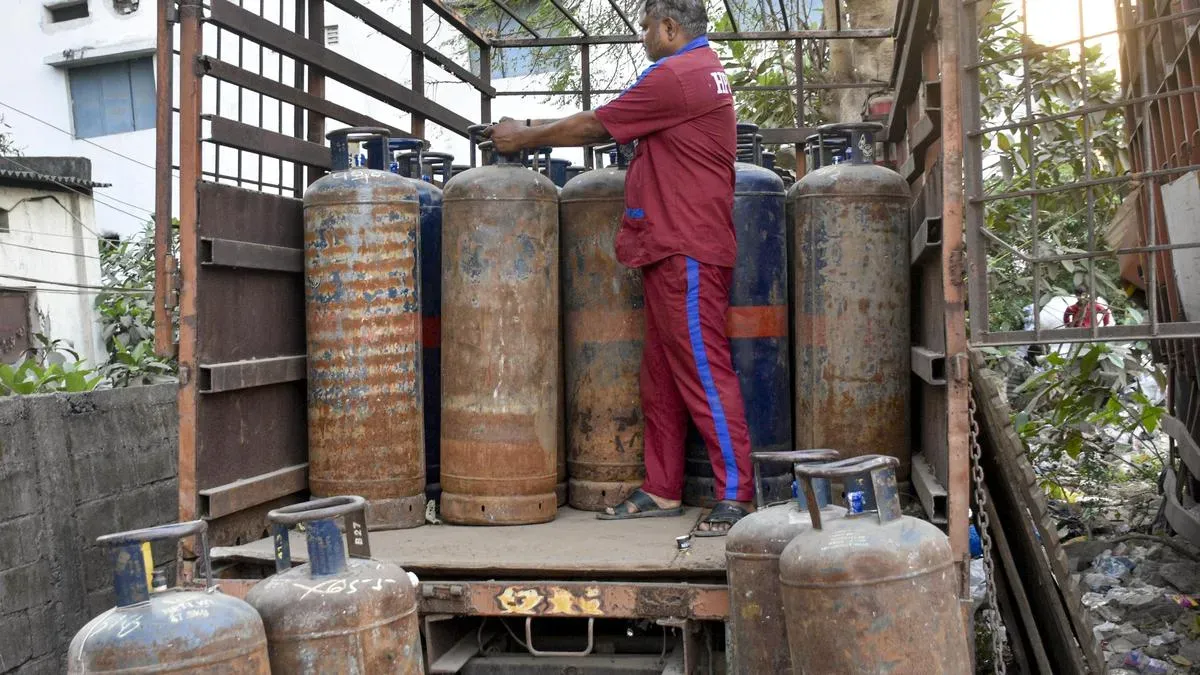 Odisha hotel and restaurant association flags LPG cylinder shortage issue