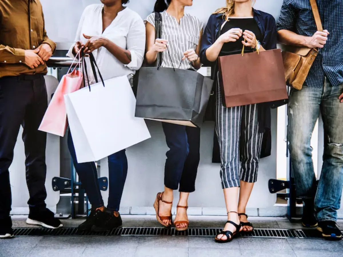 Zara, H&M Shipments Face Delays as Middle East Crisis Disrupts Fashion Supply Chains, Delaying Shipments