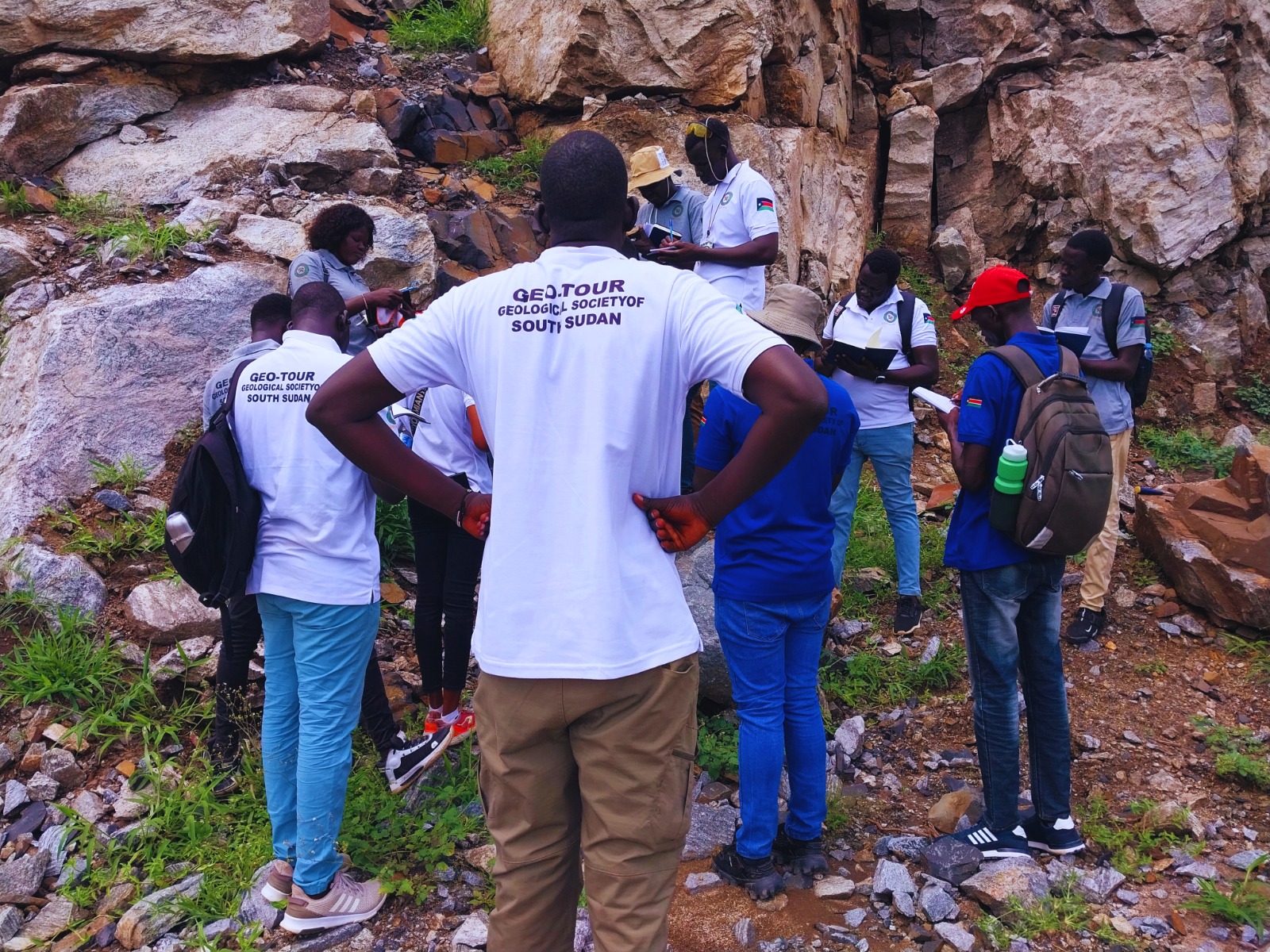 Junior geologists implored to prioritize career development over salary scale