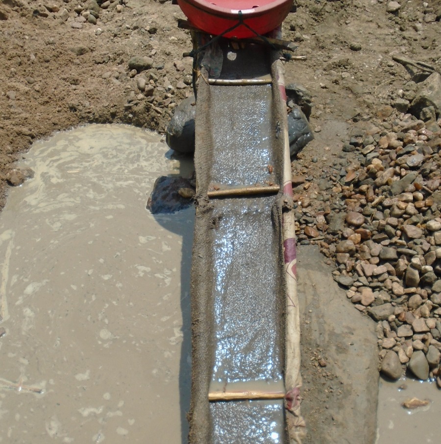 Small-Scale Mining: An Entrepreneurial Approach cover
