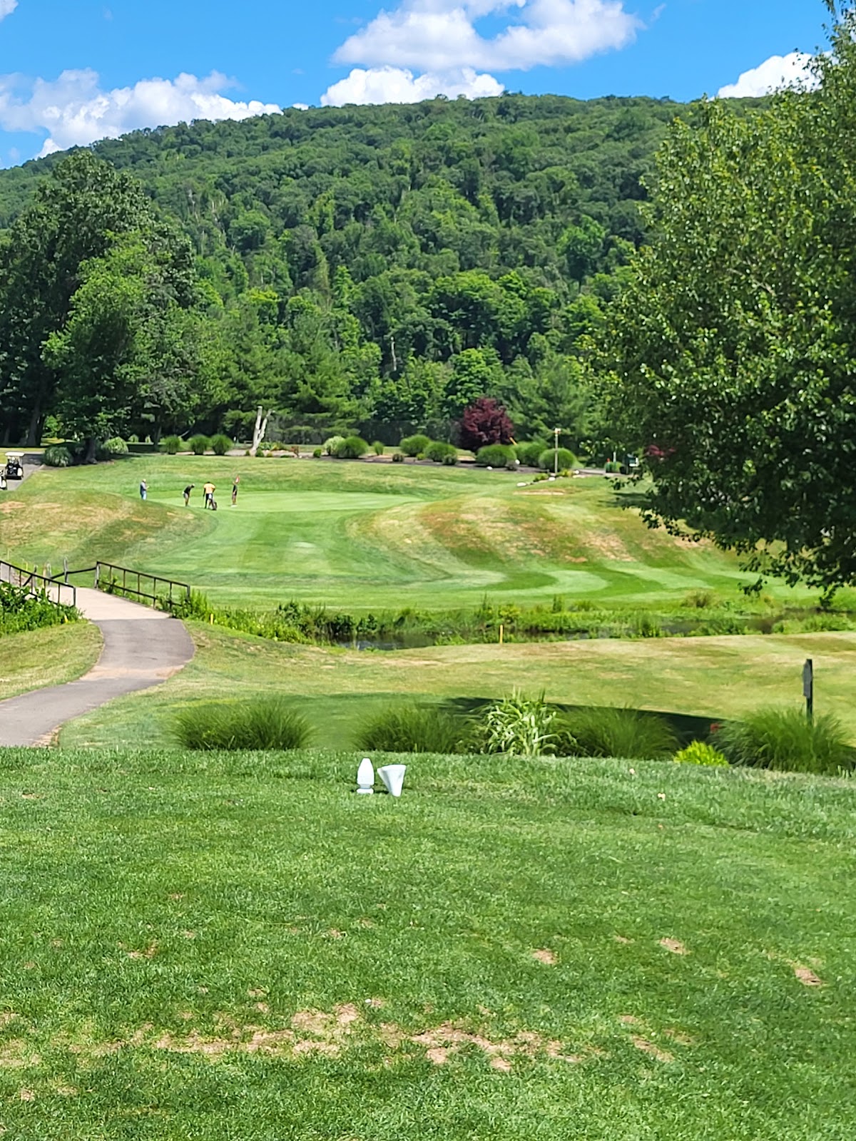 Sleeping Giant Golf Course - Golf Course