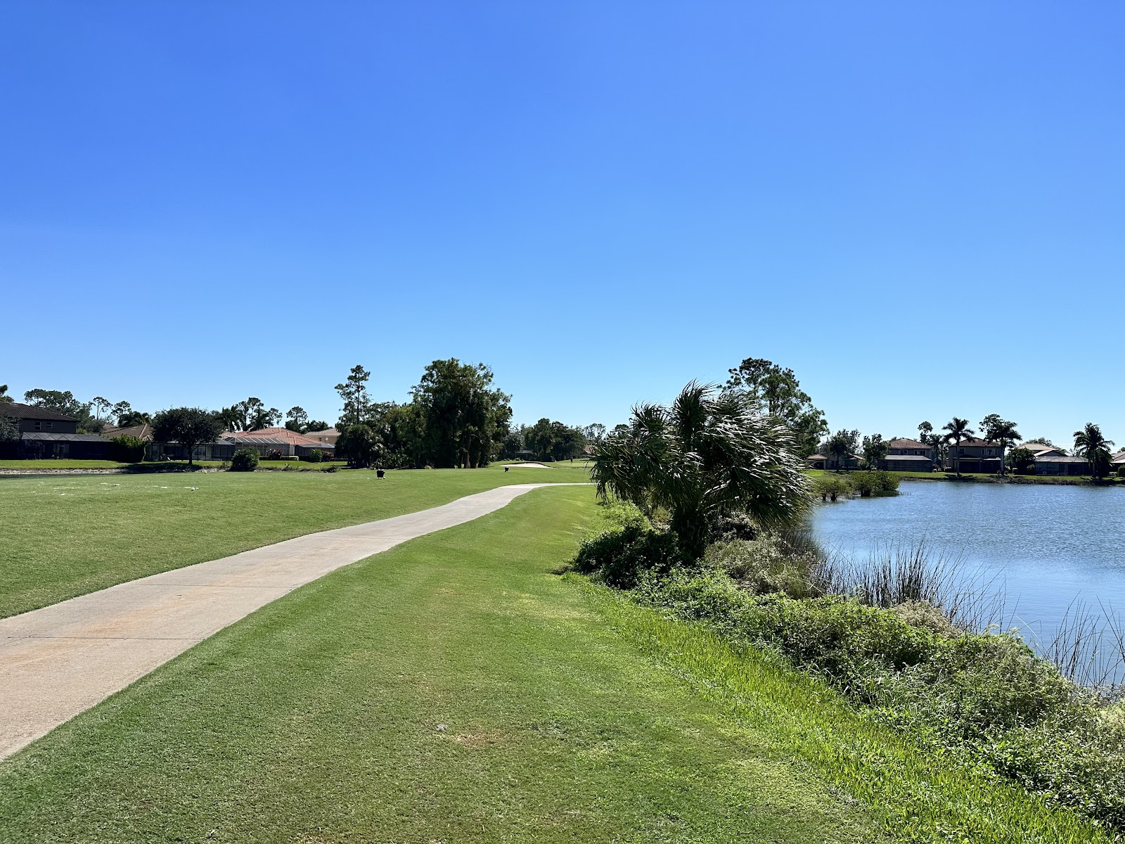 Valencia Golf & Country Club - Golf Course