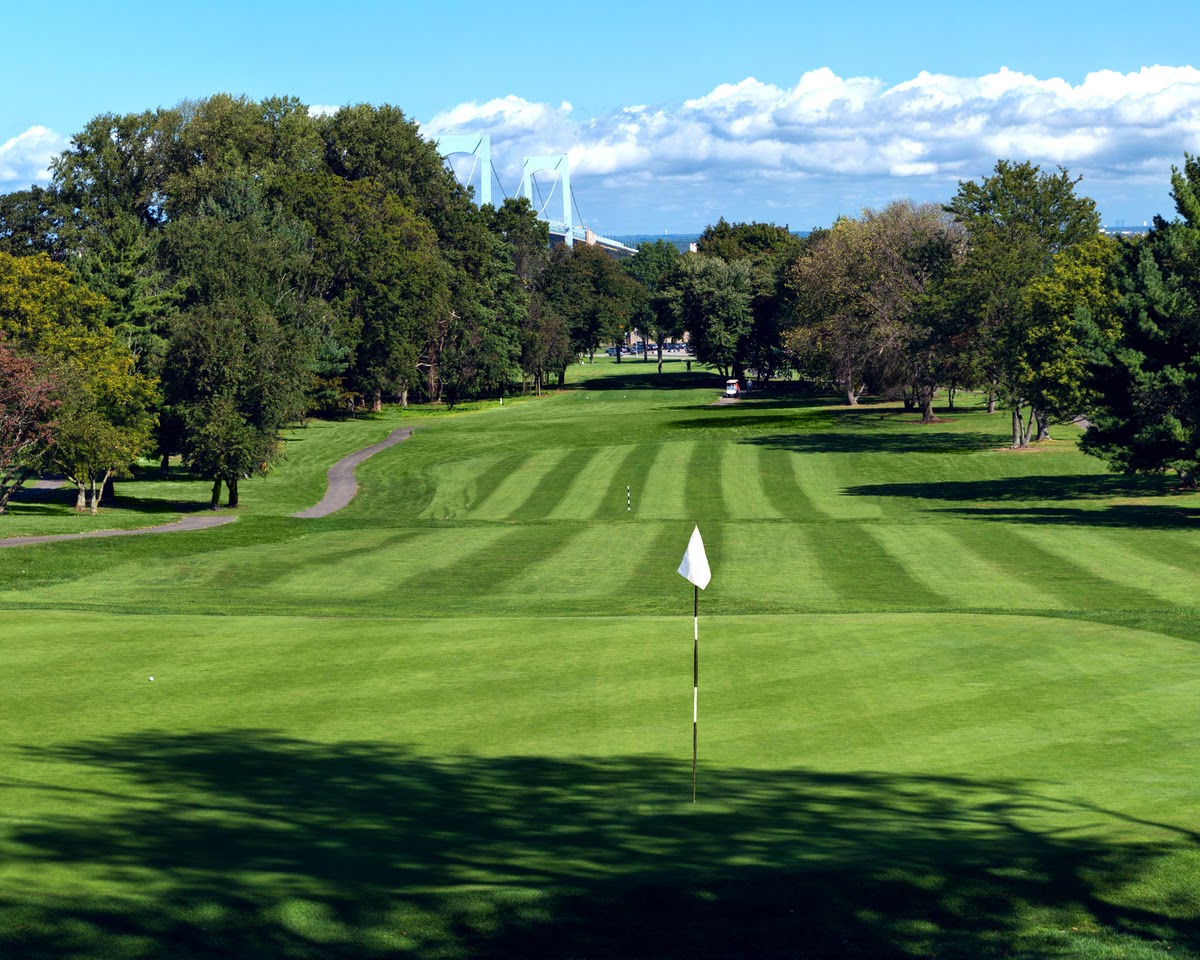 Clearview Park Golf Course - Golf Course