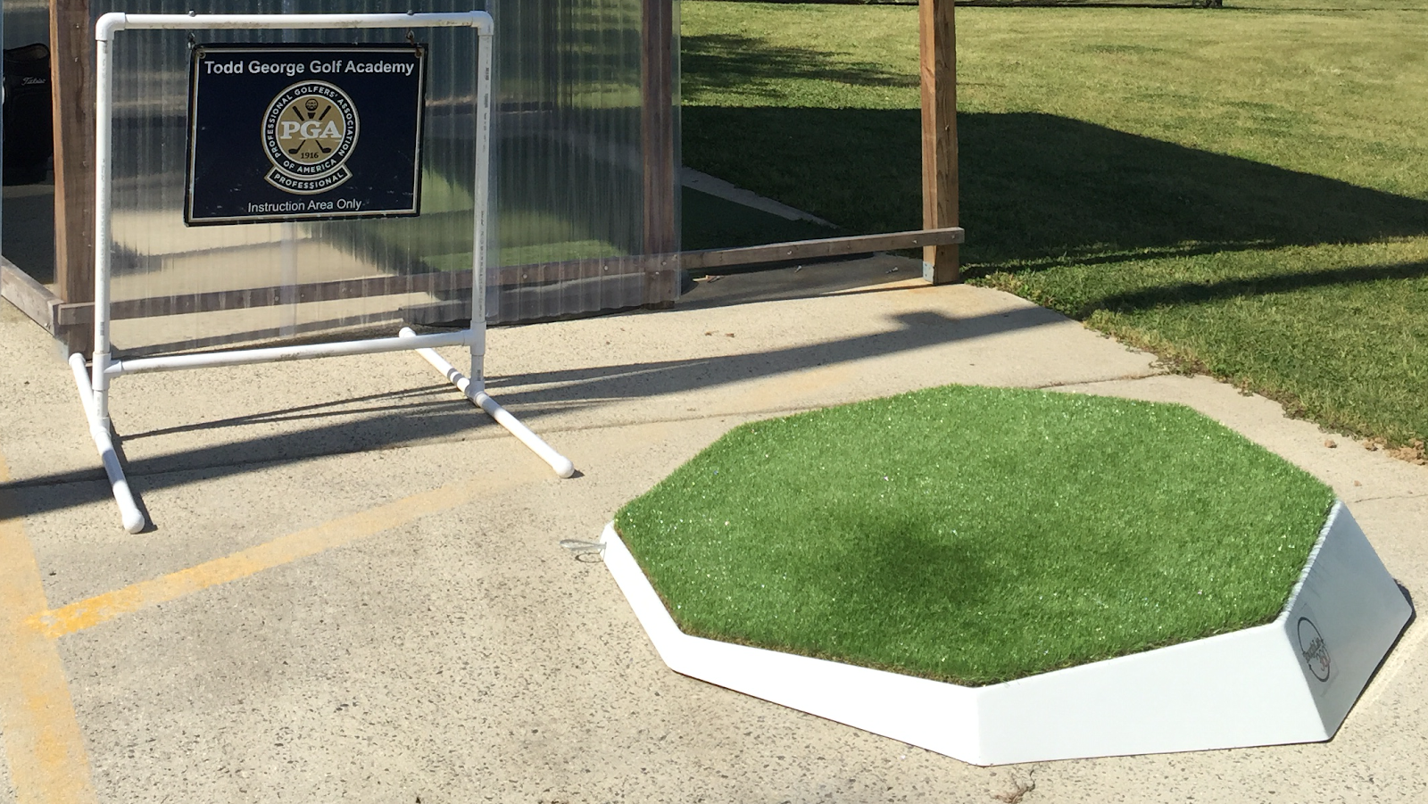 Knights Play Golf Center - Golf Course