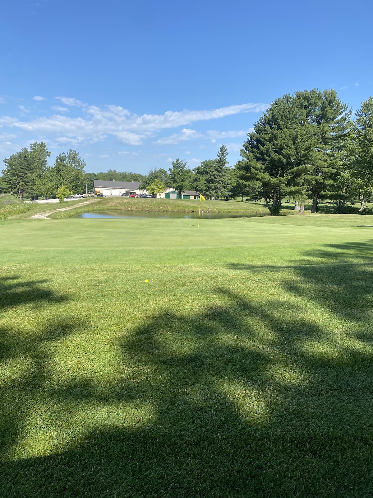 Hillcrest Golf Course - Golf Course