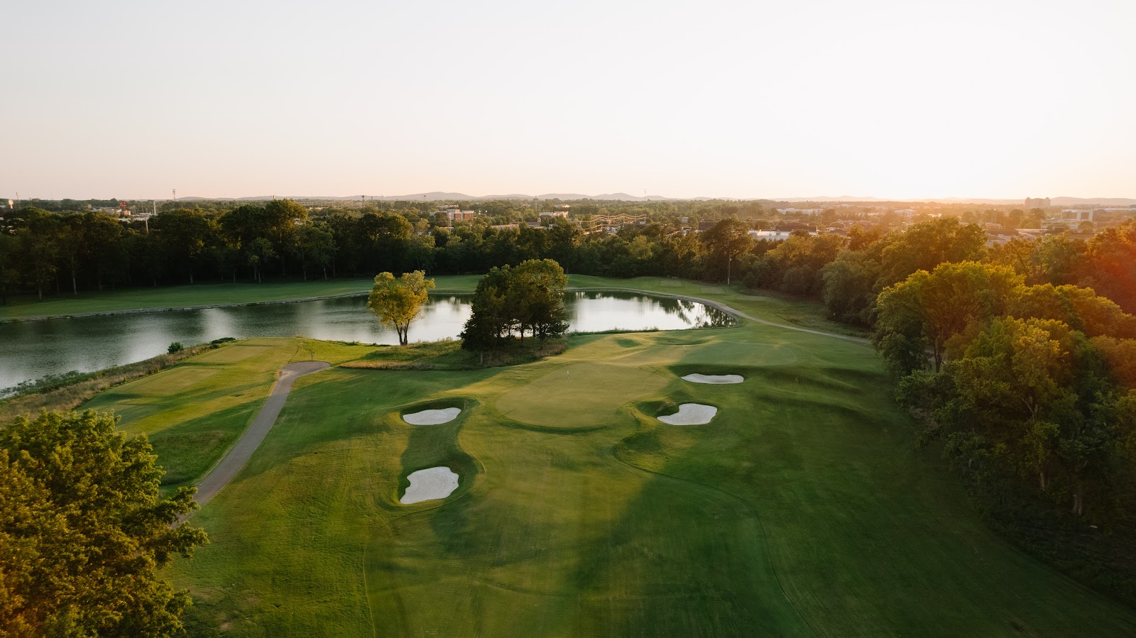 Old Fort Golf Course - Golf Course