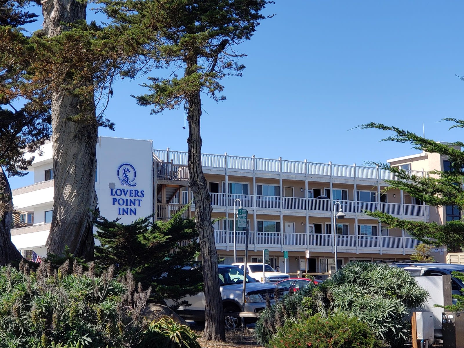 Lovers Point Inn