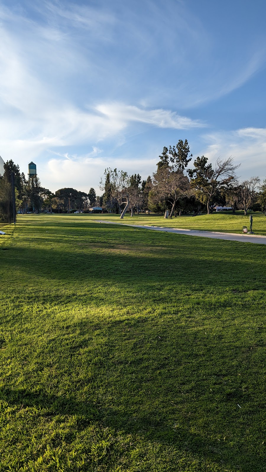 Los Amigos Golf Course - Golf Course