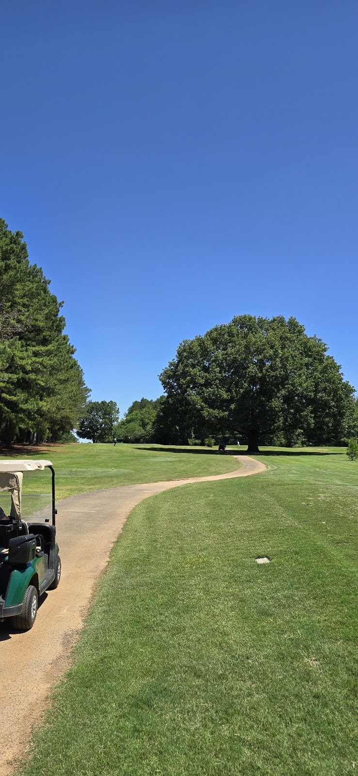 Colonial Golf Club - Golf Course